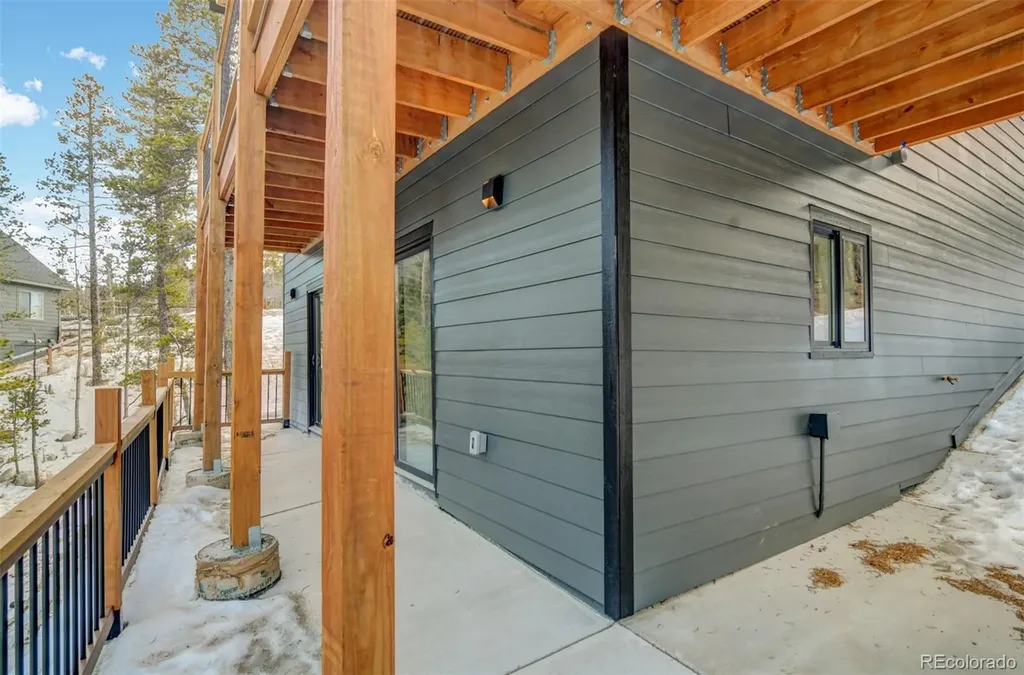 148 N Aspen Street Alma CO 80420