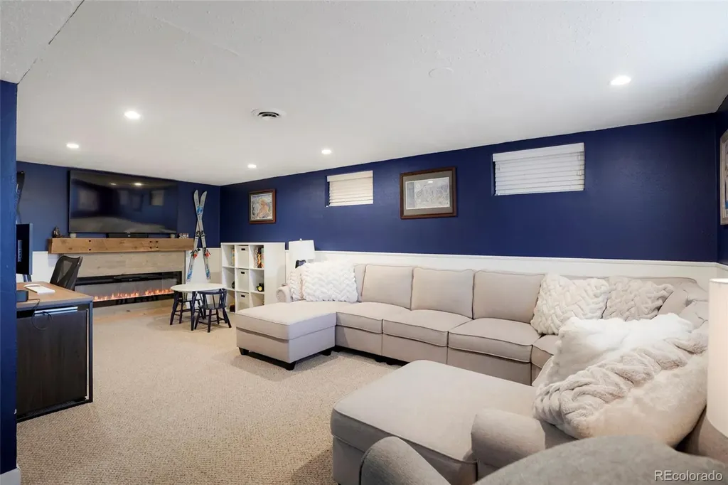 6607 Eaton Street Arvada CO 80003