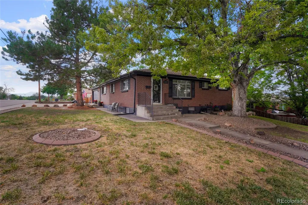 6607 Eaton Street Arvada CO 80003