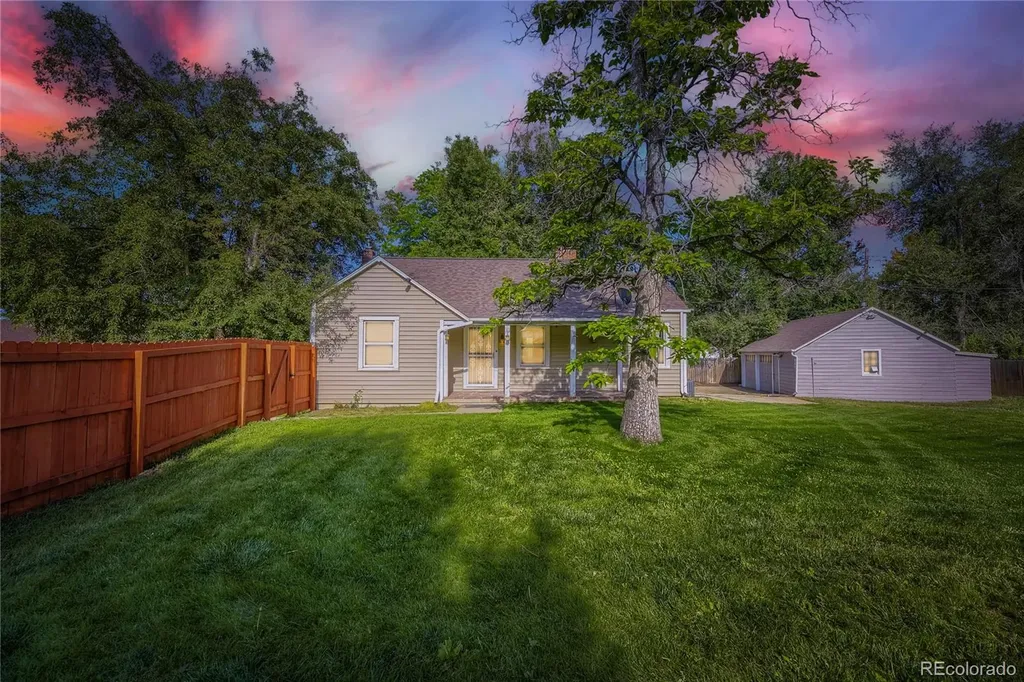 7050 W 5th Avenue Lakewood CO 80226