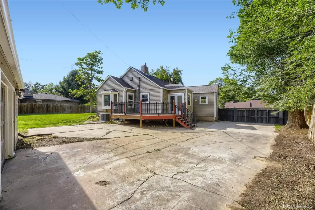 7050 W 5th Avenue Lakewood CO 80226