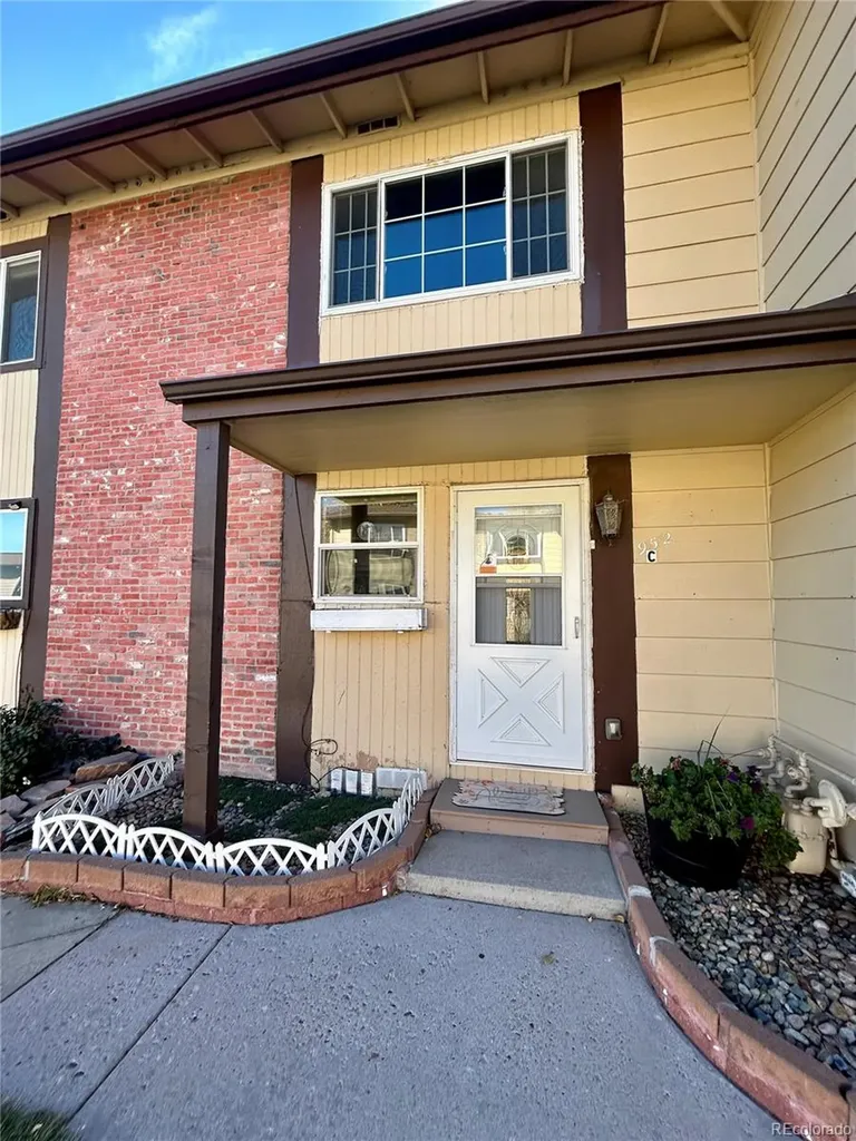952 Coronado Parkway S Denver CO 80229