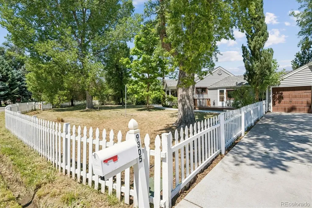 9305 W 5th Avenue Lakewood CO 80226