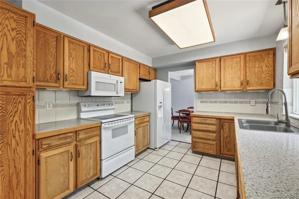 7711 S Rosemary Way Centennial CO 80112