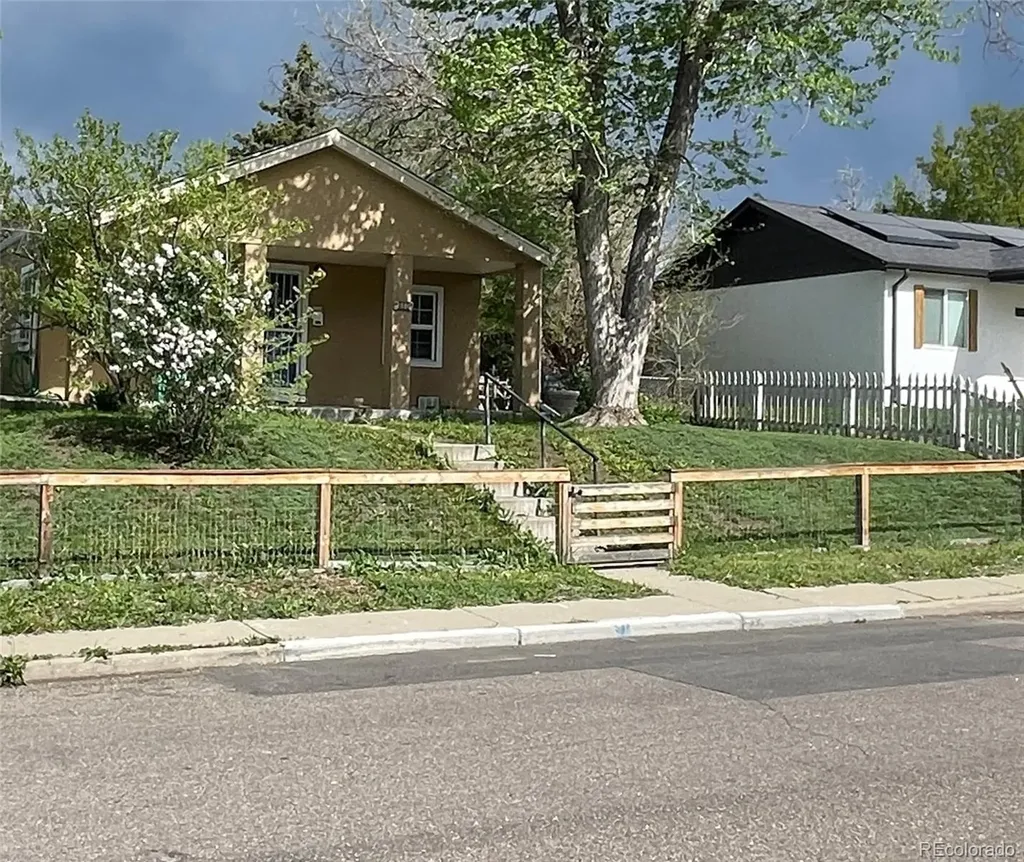810 Lowell Boulevard Denver CO 80204