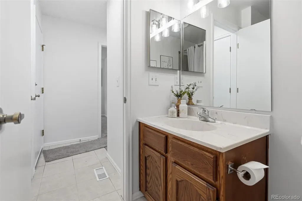 41 Canongate Lane Highlands Ranch CO 80130