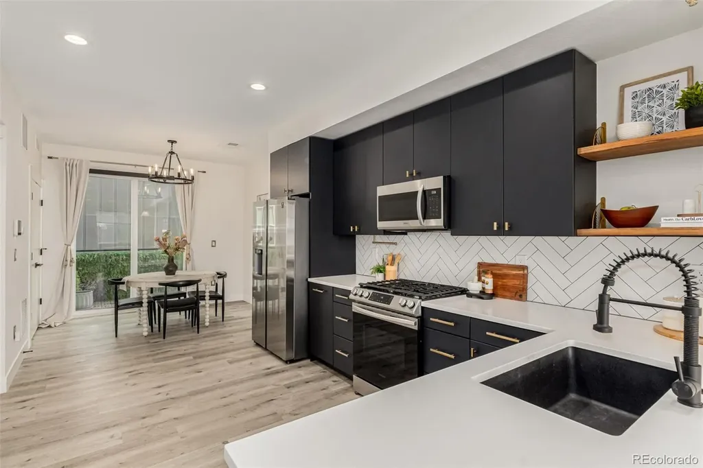 4925 W 10th Avenue Denver CO 80204