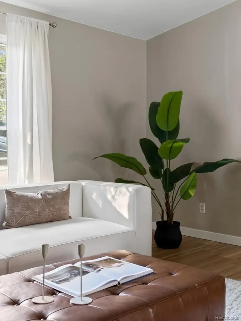 4382 S Ceylon Way Aurora CO 80015