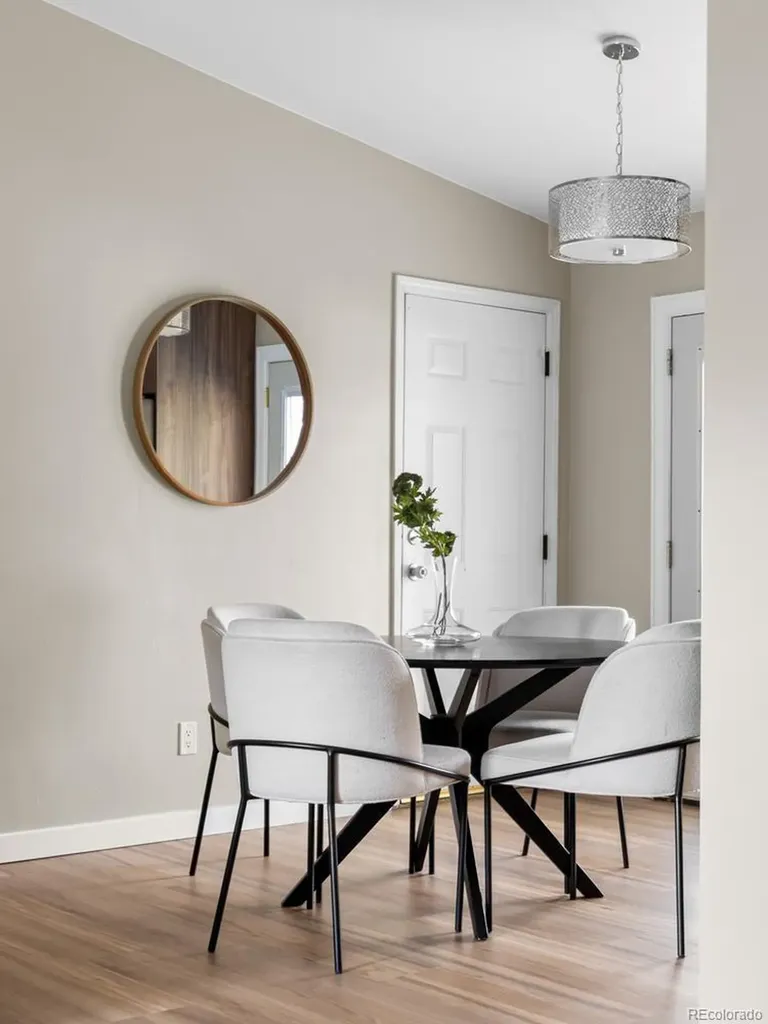 4382 S Ceylon Way Aurora CO 80015