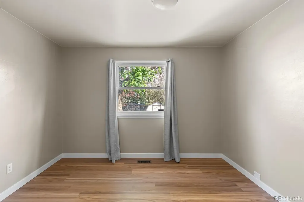 4382 S Ceylon Way Aurora CO 80015