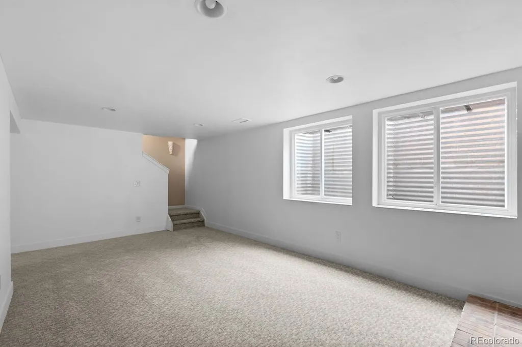 4382 S Ceylon Way Aurora CO 80015