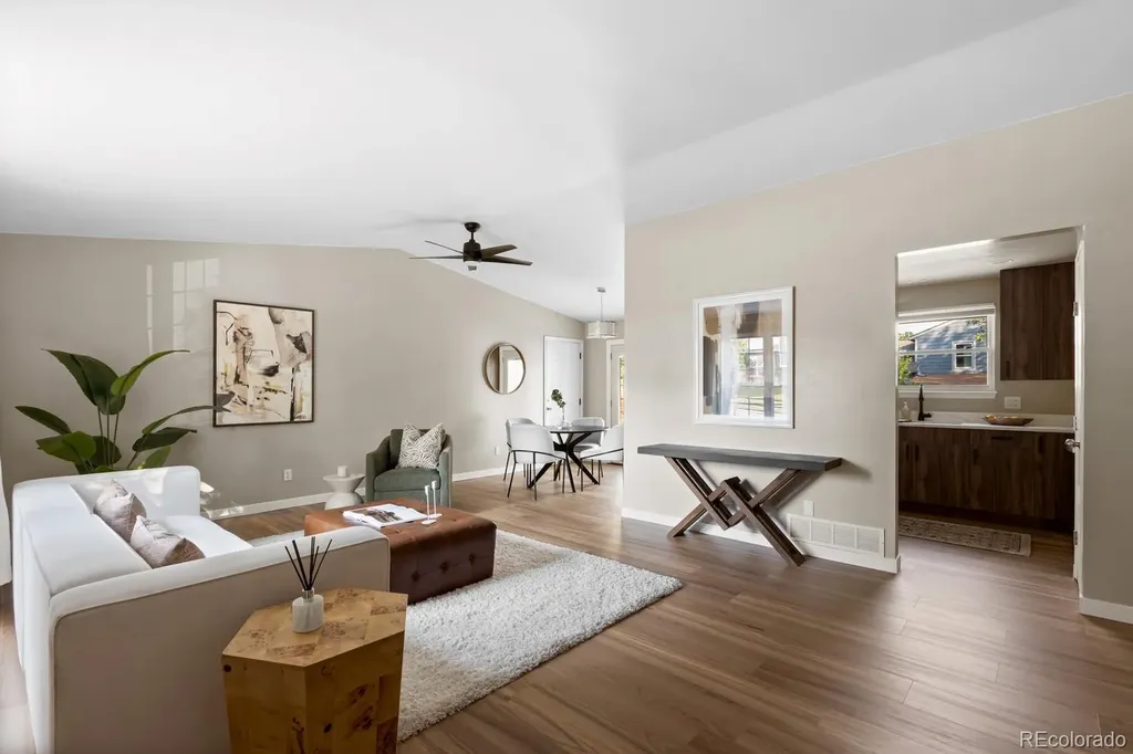 4382 S Ceylon Way Aurora CO 80015