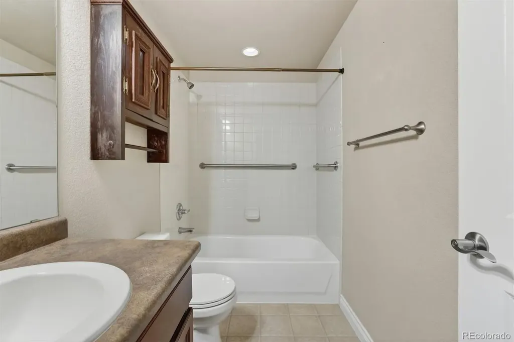 19355 E Stanford Avenue Aurora CO 80015