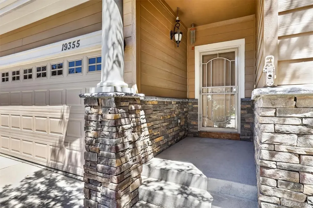 19355 E Stanford Avenue Aurora CO 80015