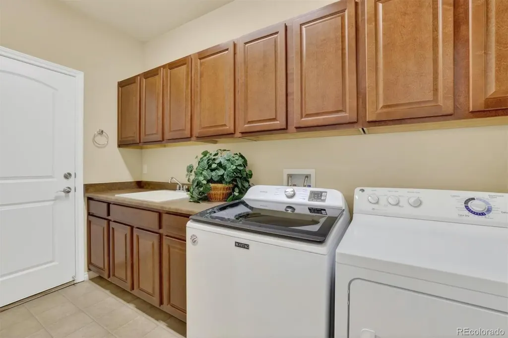 19355 E Stanford Avenue Aurora CO 80015