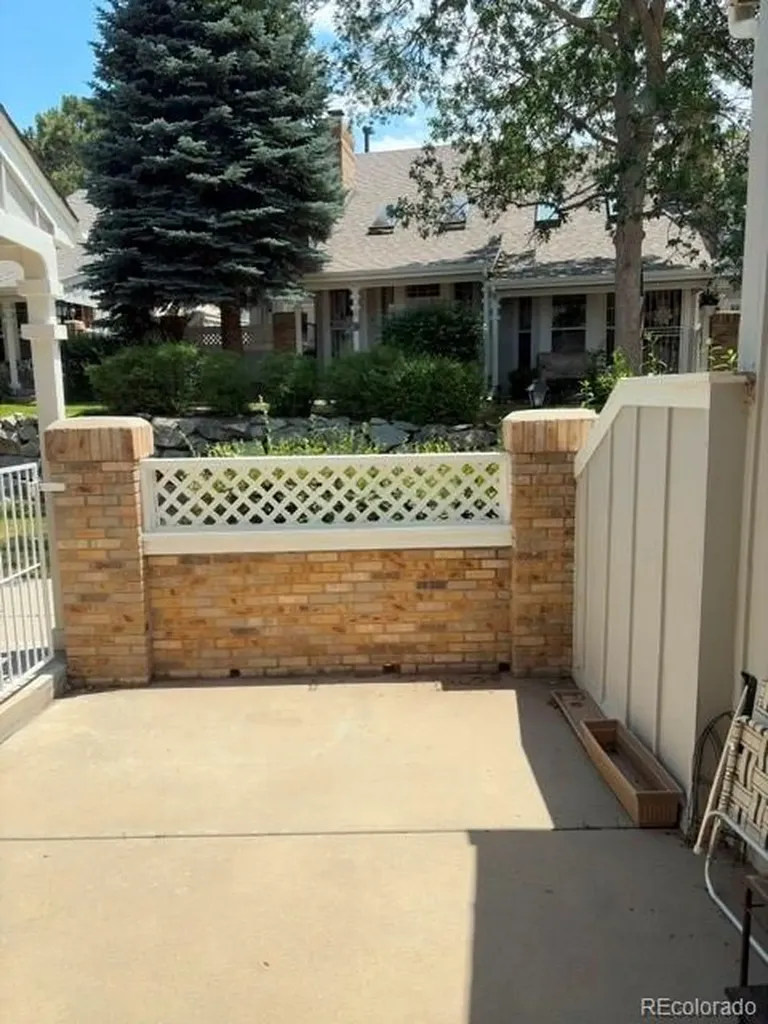 2985 W Long Drive Littleton CO 80120