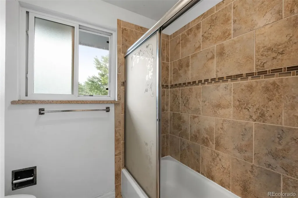 6128 S Madison Court Littleton CO 80121