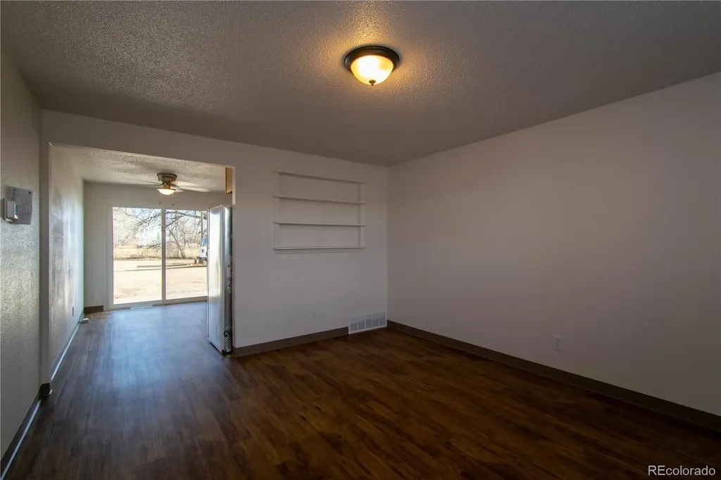 4912 S Iowa Avenue Loveland CO 80537