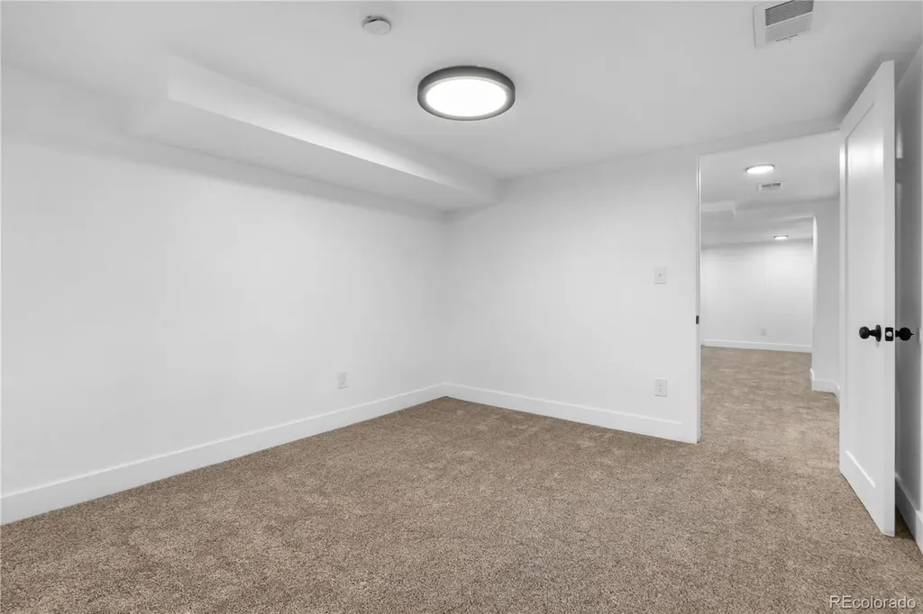 3217 N Clayton Street Denver CO 80205