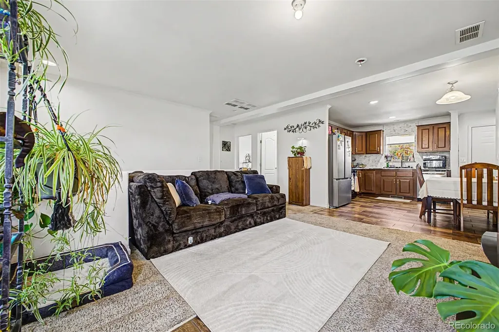 574 4th Street Bennett CO 80102