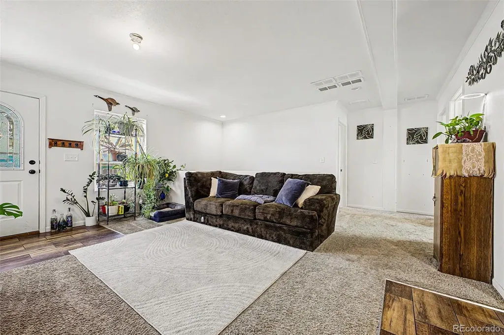 574 4th Street Bennett CO 80102