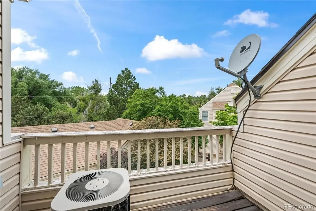 989 S Miller Street Lakewood CO 80226