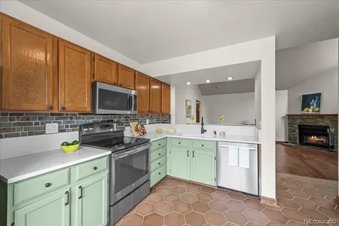 989 S Miller Street Lakewood CO 80226