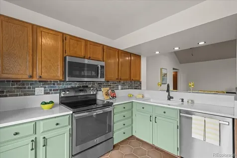 989 S Miller Street Lakewood CO 80226