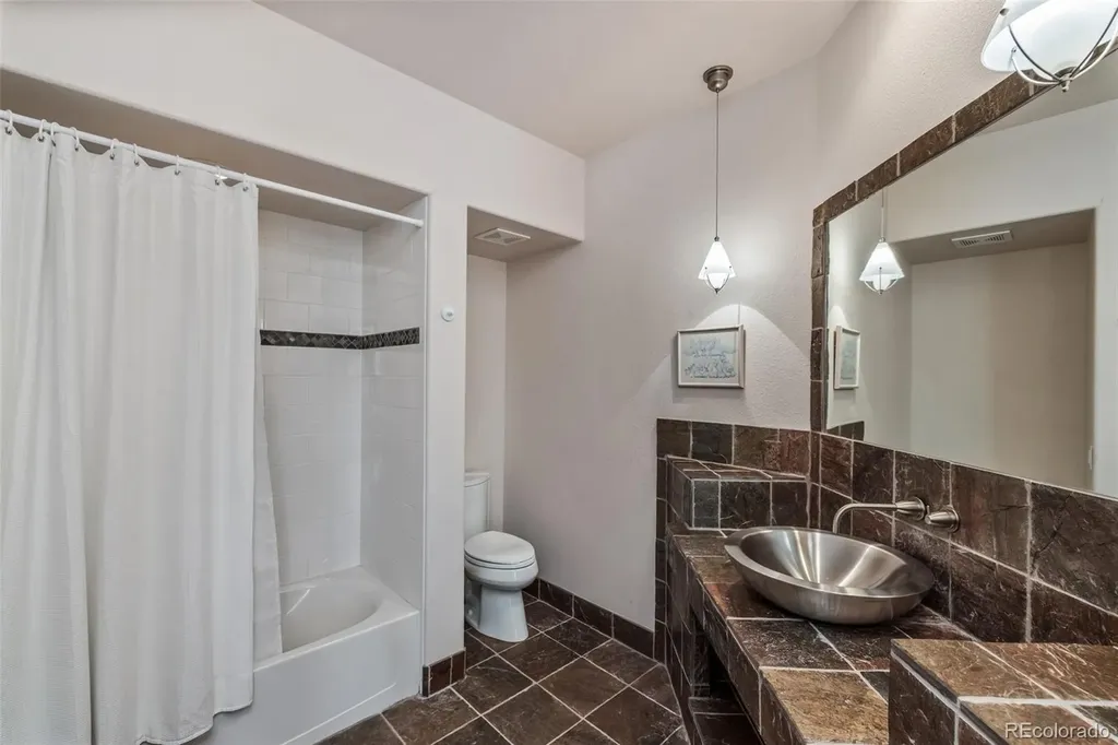1744 Falcon Drive Silverthorne CO 80498