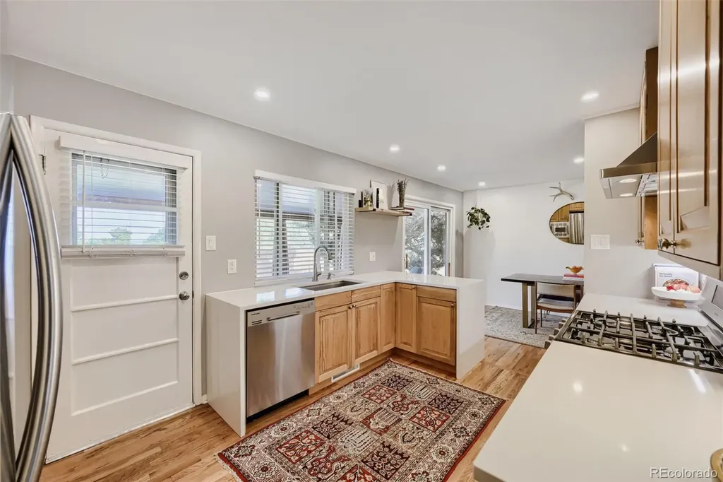 1426 S Van Dyke Way Denver CO 80228
