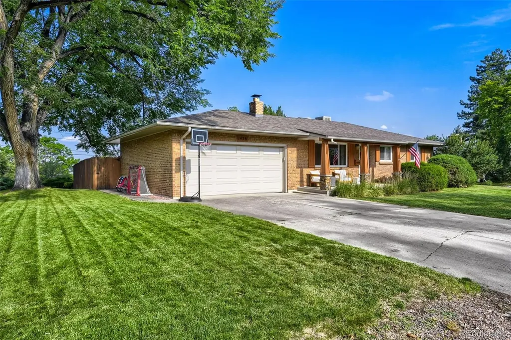 1426 S Van Dyke Way Denver CO 80228