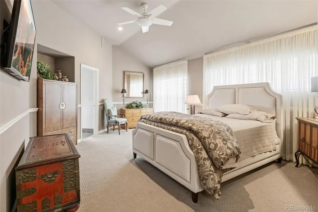 1011 S Valentia Street Denver CO 80247