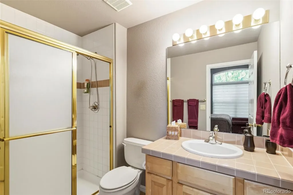 1011 S Valentia Street Denver CO 80247