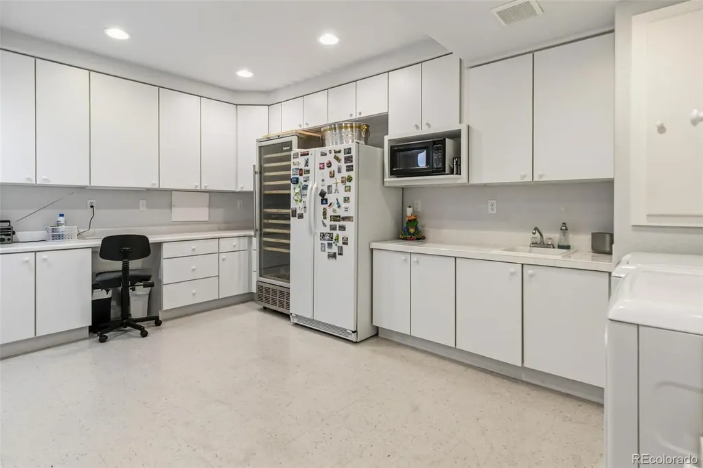 1011 S Valentia Street Denver CO 80247