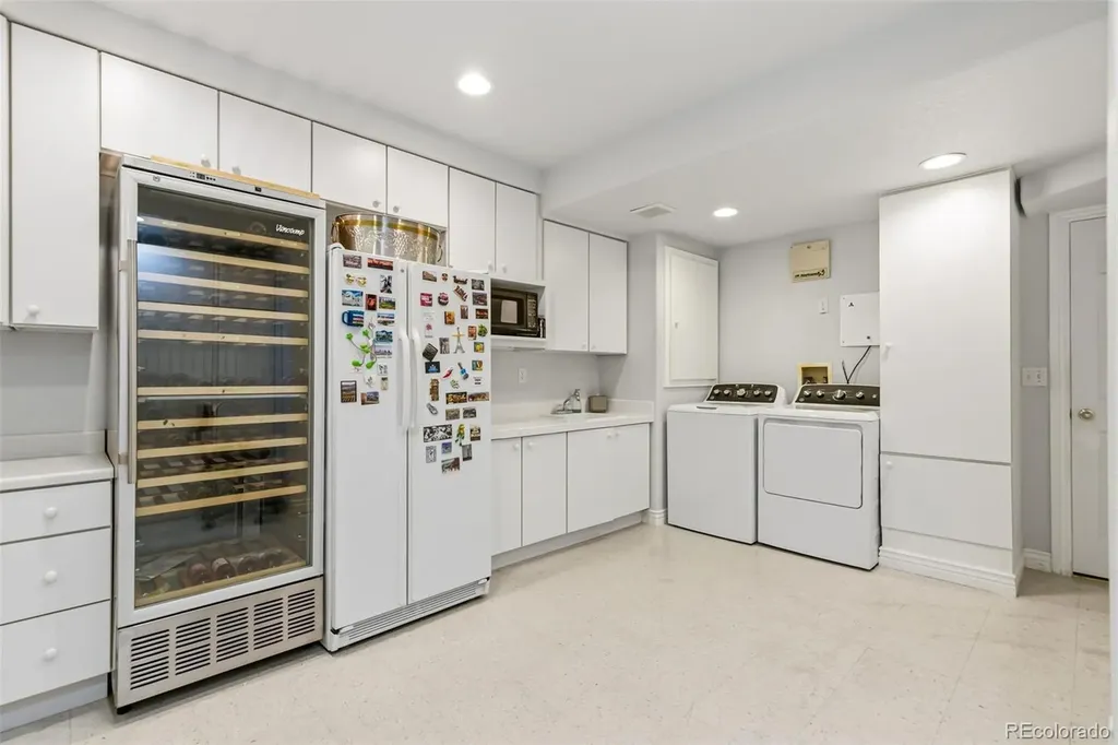 1011 S Valentia Street Denver CO 80247