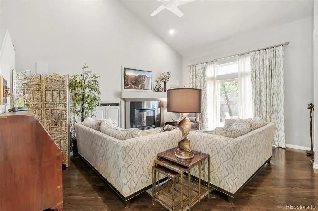 1011 S Valentia Street Denver CO 80247