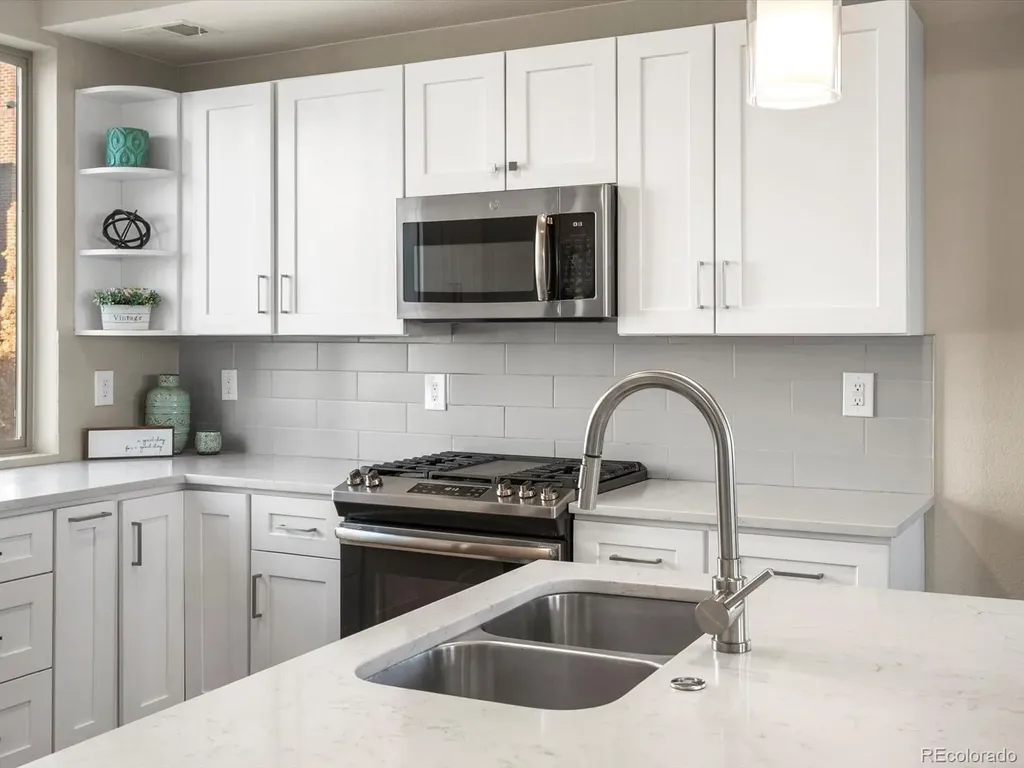 1939 Eaton Street Lakewood CO 80214