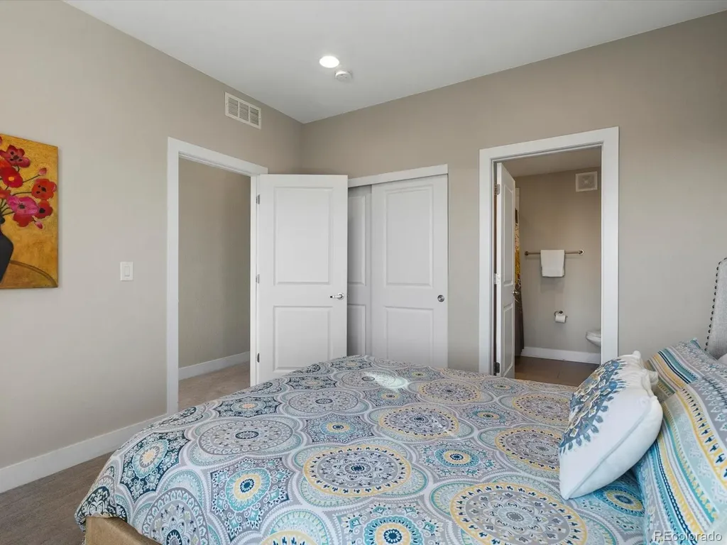 1939 Eaton Street Lakewood CO 80214