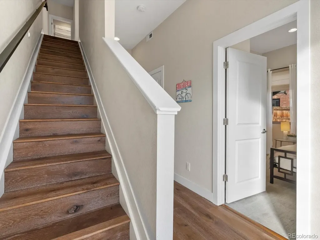 1939 Eaton Street Lakewood CO 80214