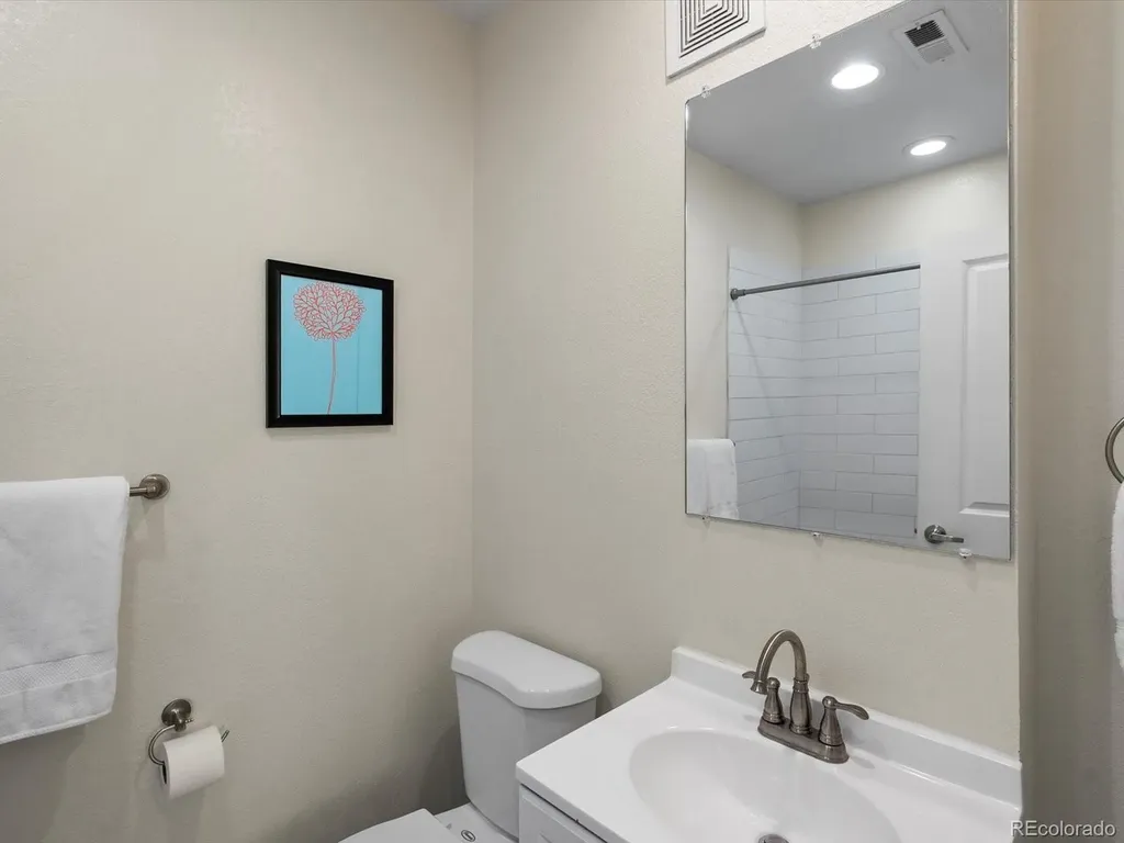 1939 Eaton Street Lakewood CO 80214