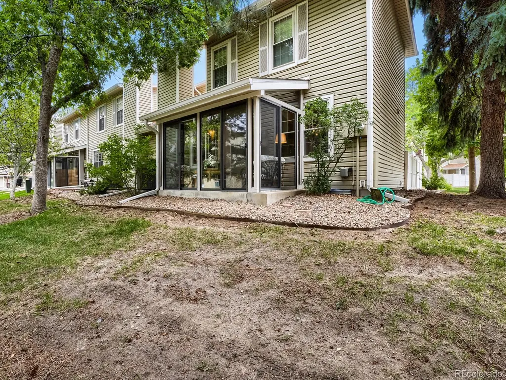 3292 S Heather Gardens Way Aurora CO 80014