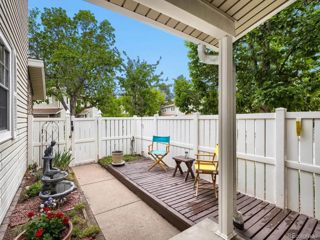 3292 S Heather Gardens Way Aurora CO 80014