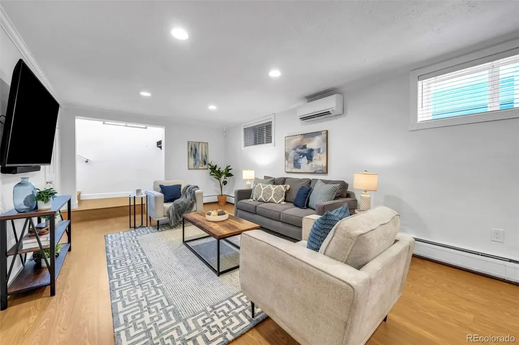 231 Hudson Street Denver CO 80220