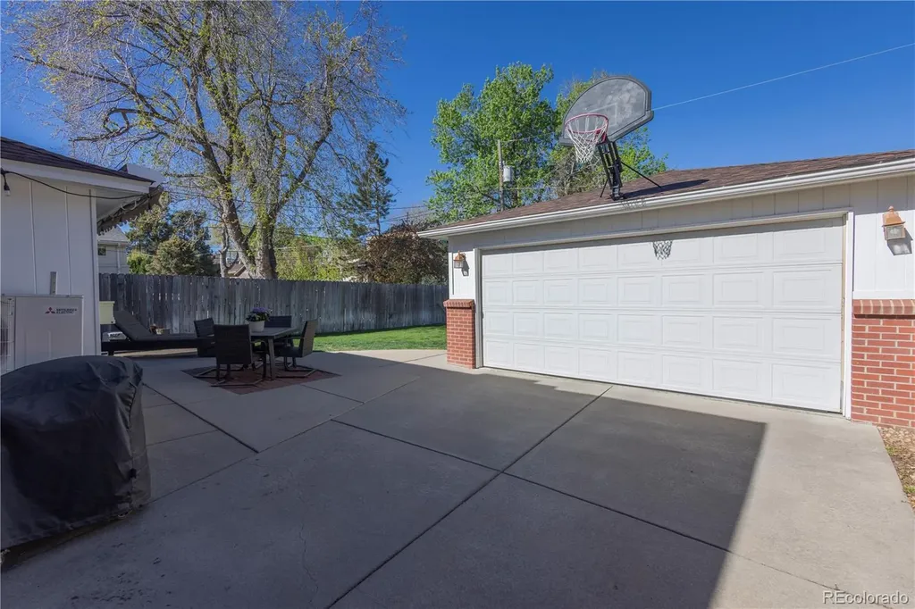231 Hudson Street Denver CO 80220