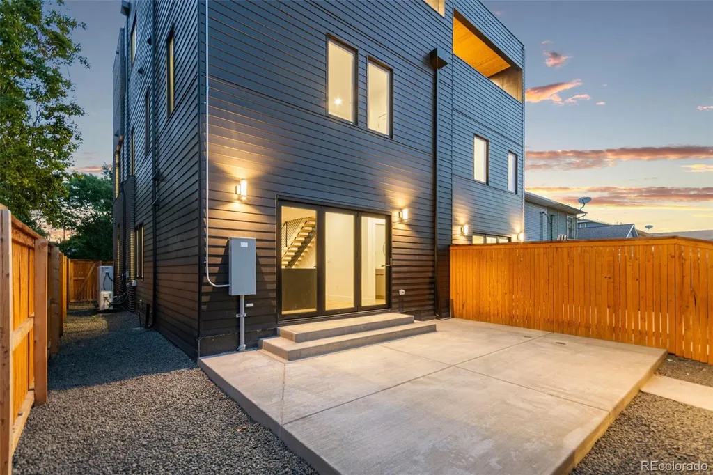 1446 Stuart Street Denver CO 80204