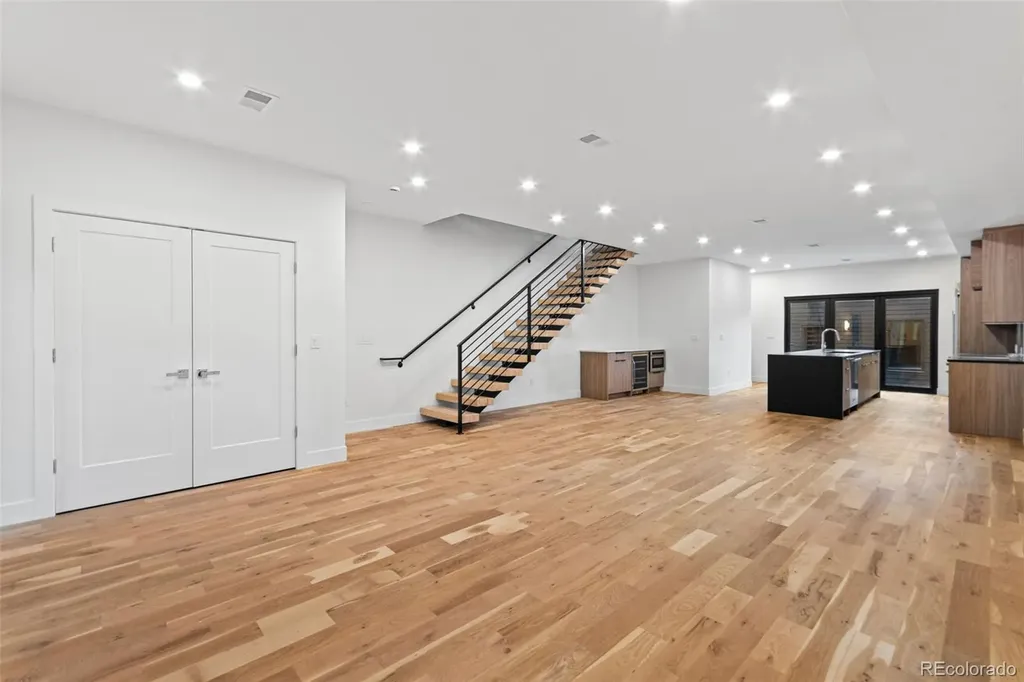 1446 Stuart Street Denver CO 80204