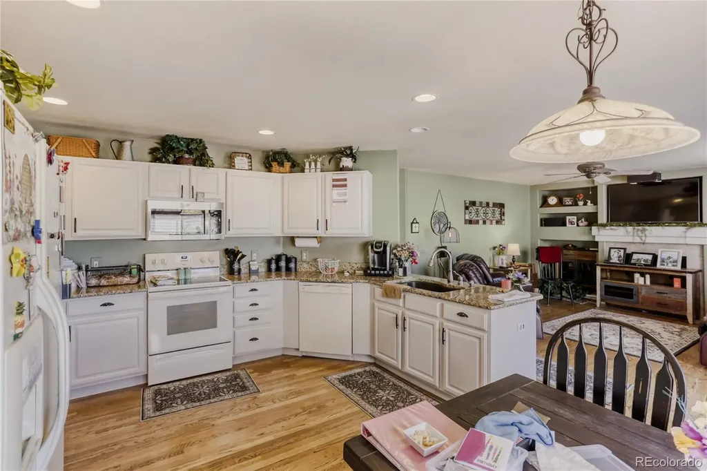 5205 S Meadow Lark Drive Castle Rock CO 80109