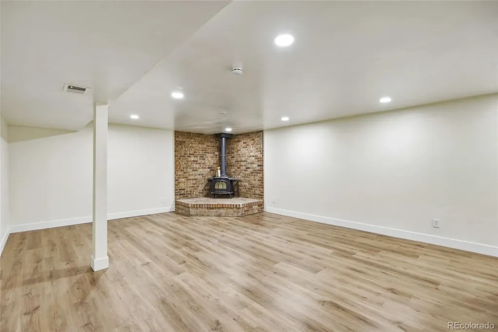 7923 Logan Street Denver CO 80229