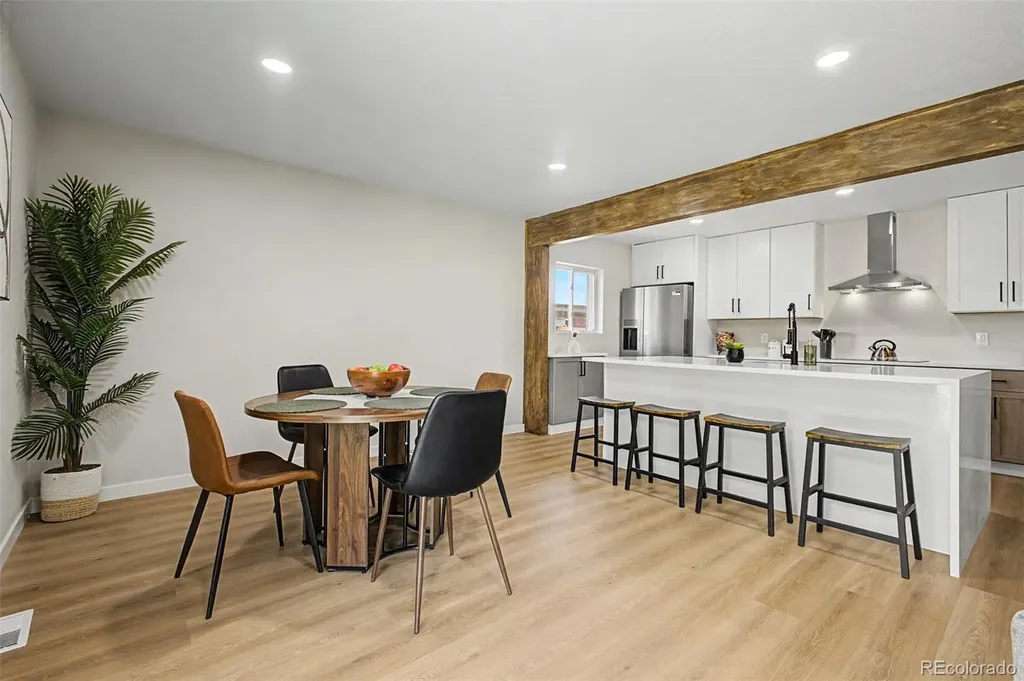 6019 S Broadway Littleton CO 80121