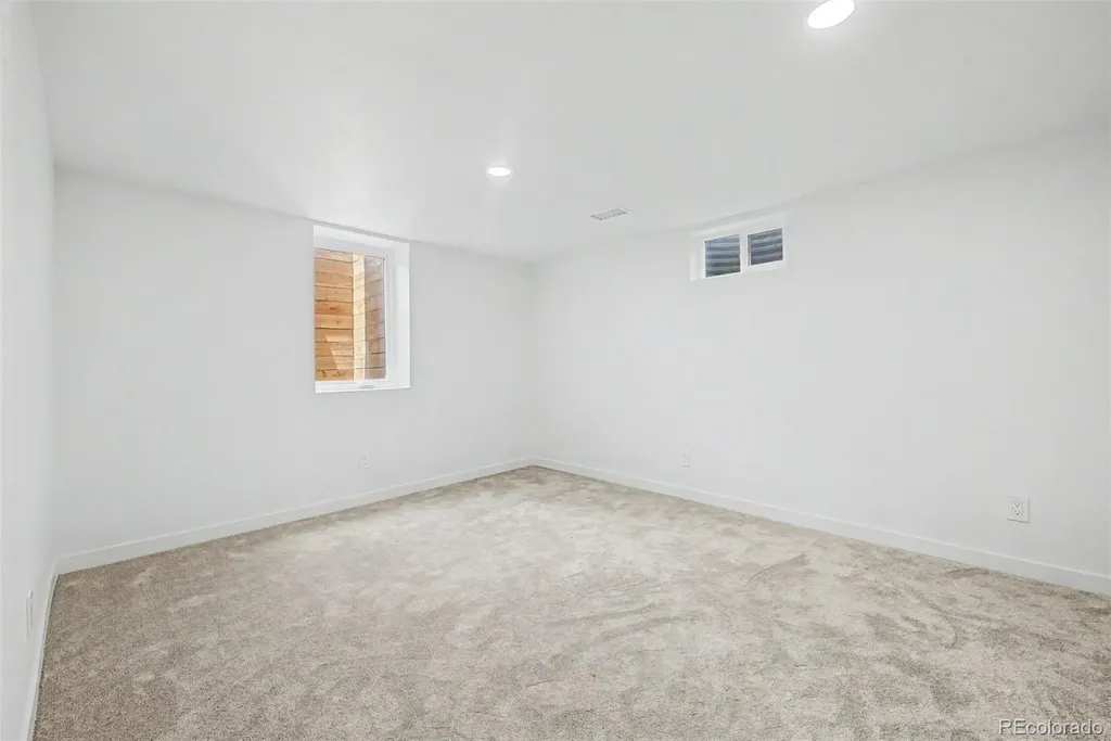6019 S Broadway Littleton CO 80121